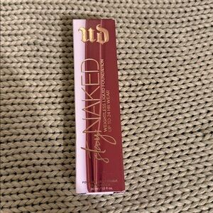 NEW urban decay stay naked weightless liquid foundation Shade 70WR